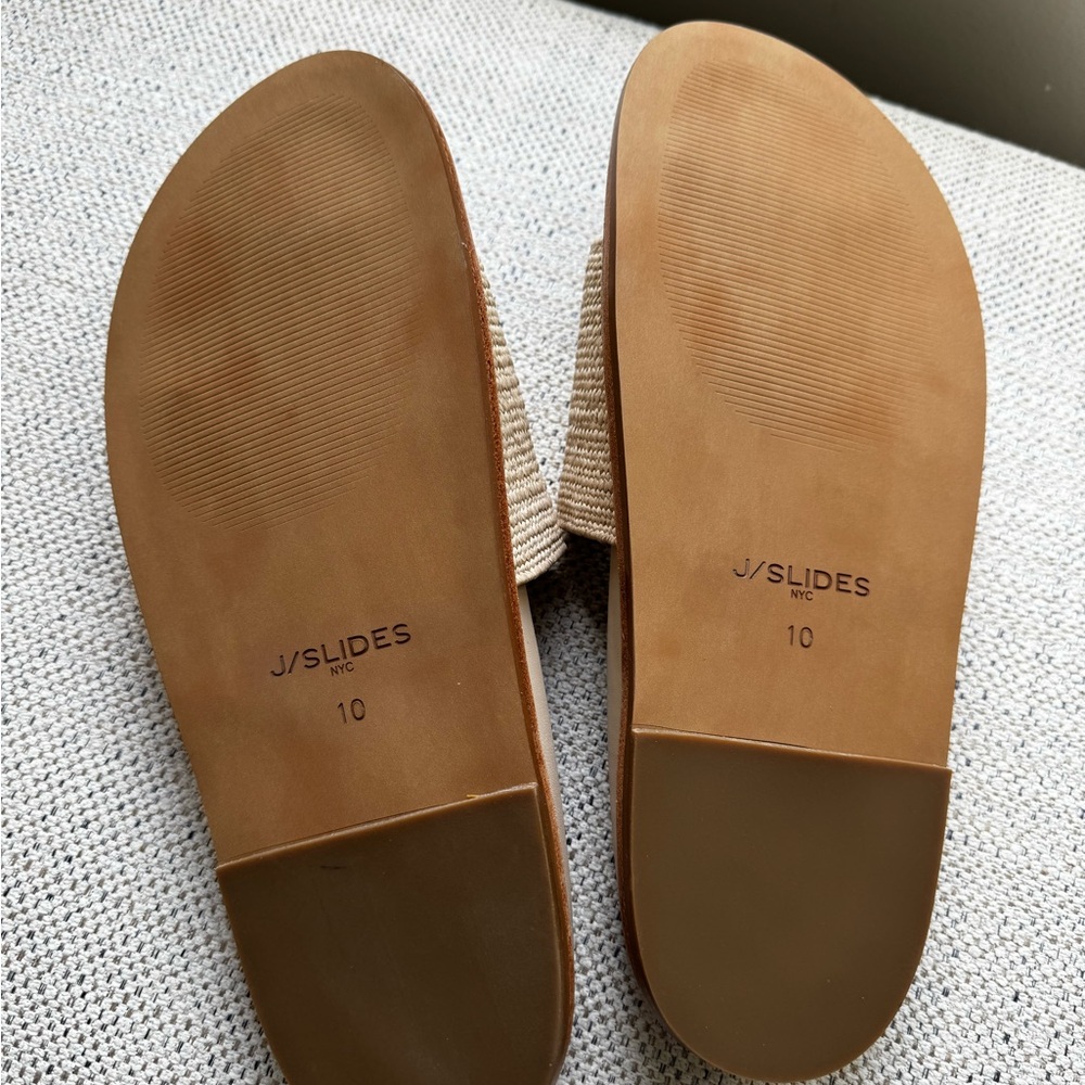 J Slides Beige Woven Sandals - Picture 4 of 4
